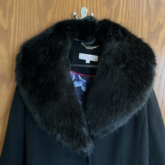 Eliza J winter coat. Size 12. Like new. Gorgeous condition. Black. - Picture 3 of 7